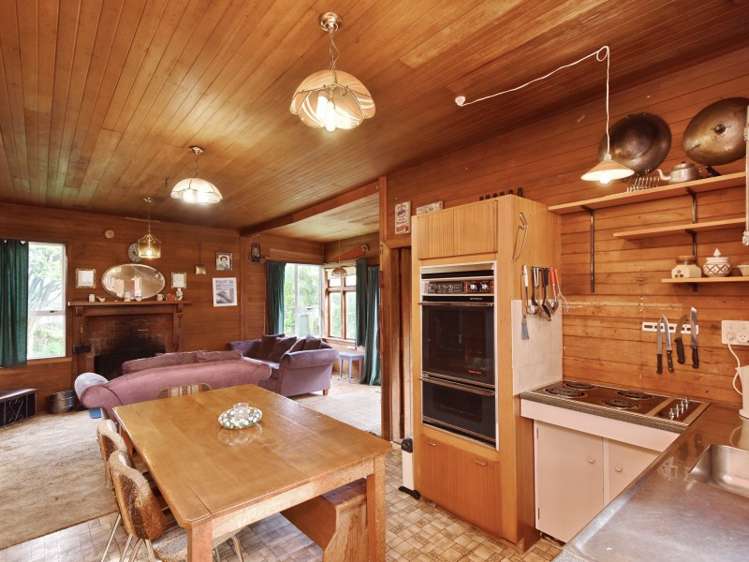 77 Pacific Drive Southbridge_3