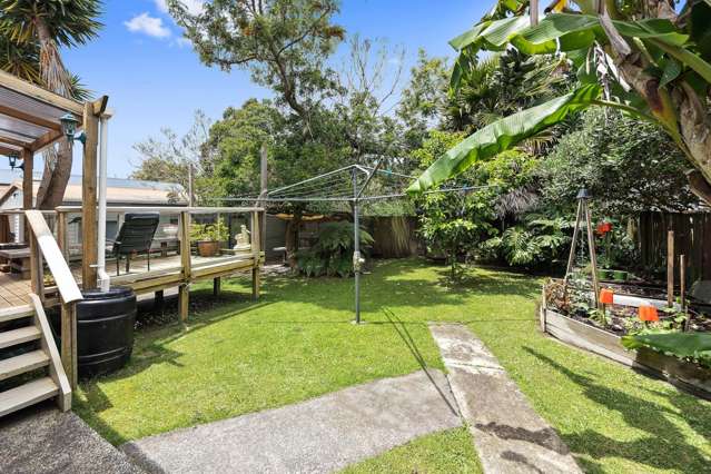 7 Thomas Avenue Mount Albert_2