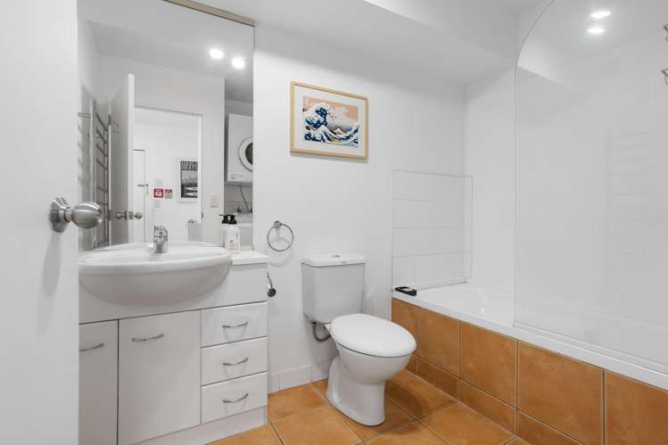 2E/105 Aickin Road Whangamata_15