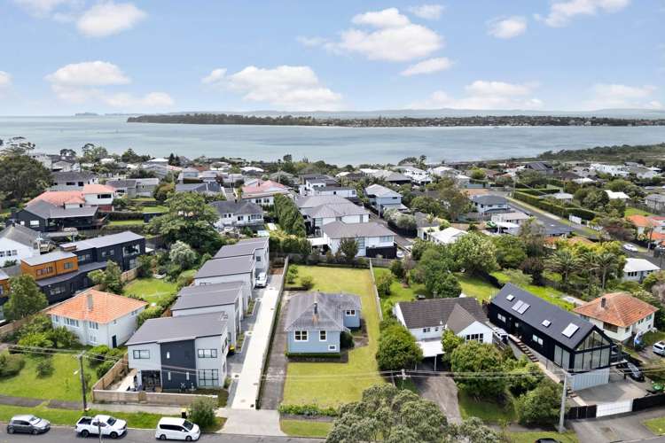 16 Clairville Crescent Wai O Taiki Bay_41