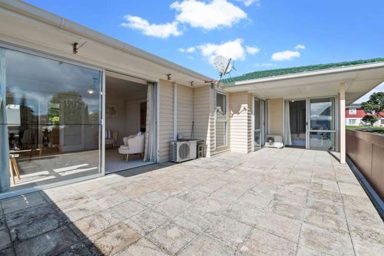 8 Uppingham Crescent Hillcrest_13