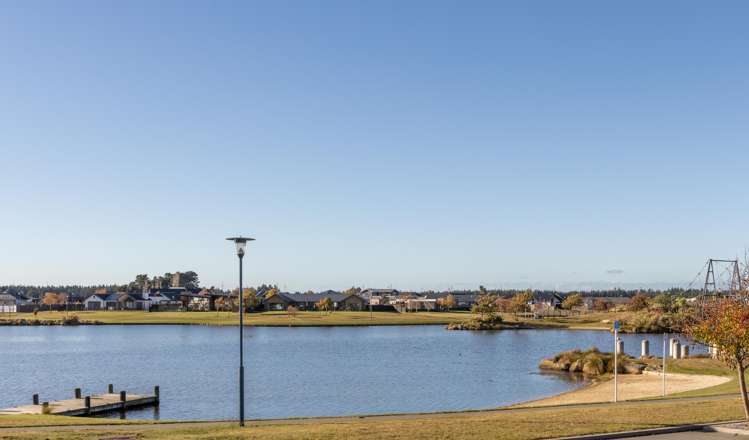 9 Lakeside Drive Pegasus_8