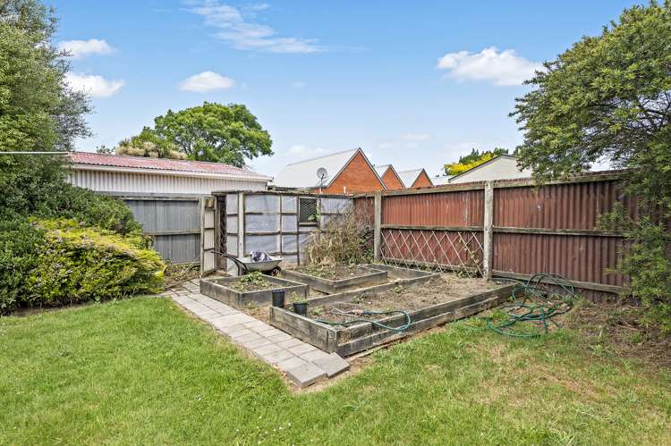 17 Queens Drive Allenton_19