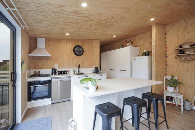 B/25 Morton Street Riverton_2