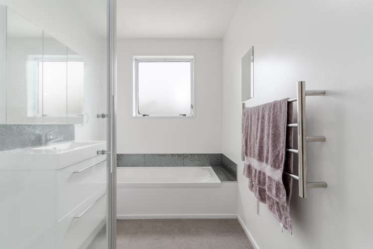 2/437 Main South Road Hornby_8