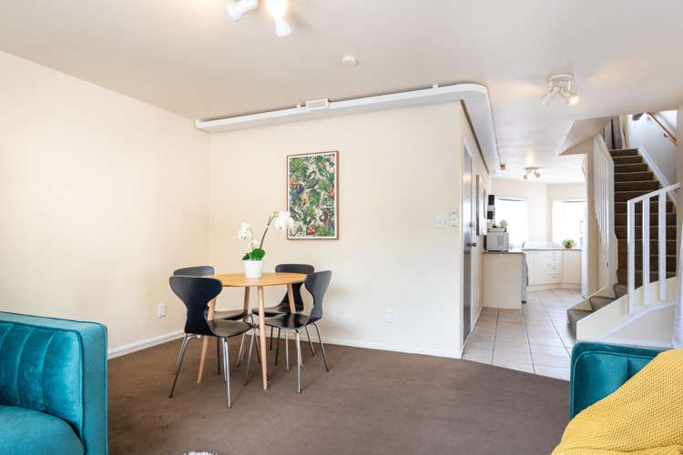 2/89 Portage Road New Lynn_5