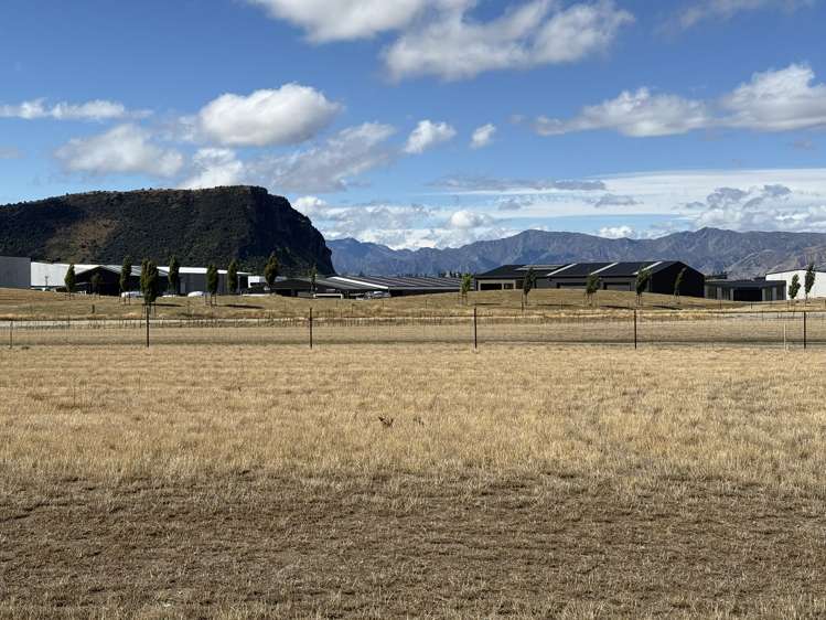 43 Packer Road Wanaka_5