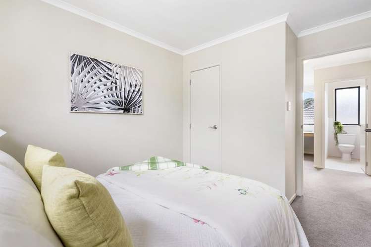 50 Greenbough Lane Greenhithe_10