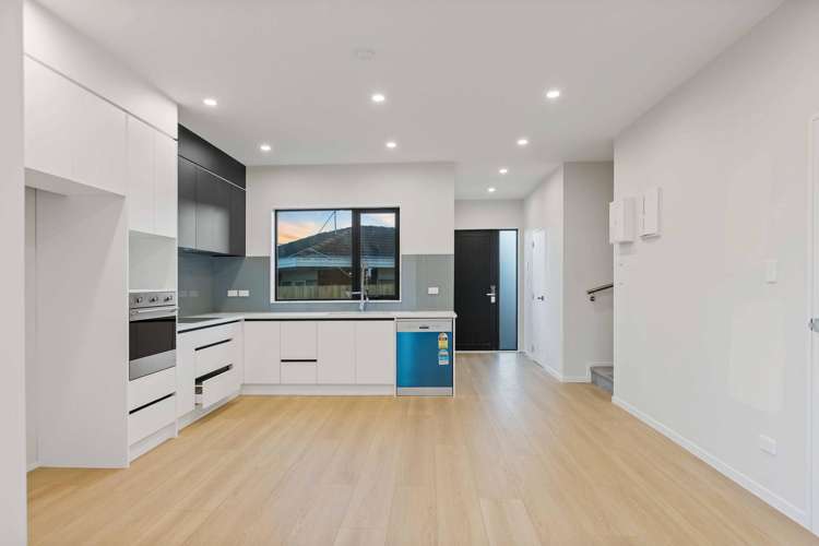 155 Te Atatu Road Te Atatu South_34