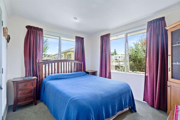 34 Lochiel Place Te Kamo_13