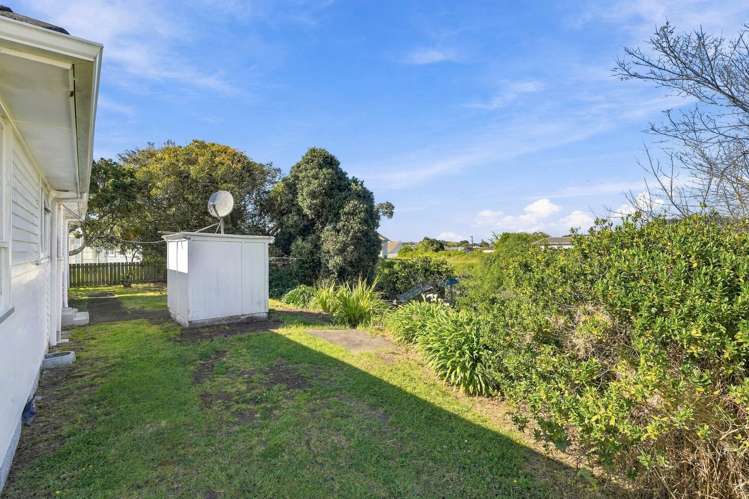 23 Churchill Crescent Tawhero_15