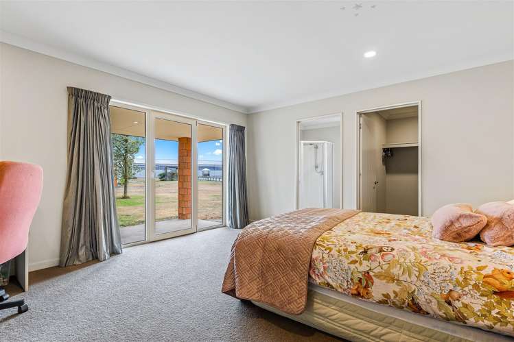 646 Grange Road Burnham_22