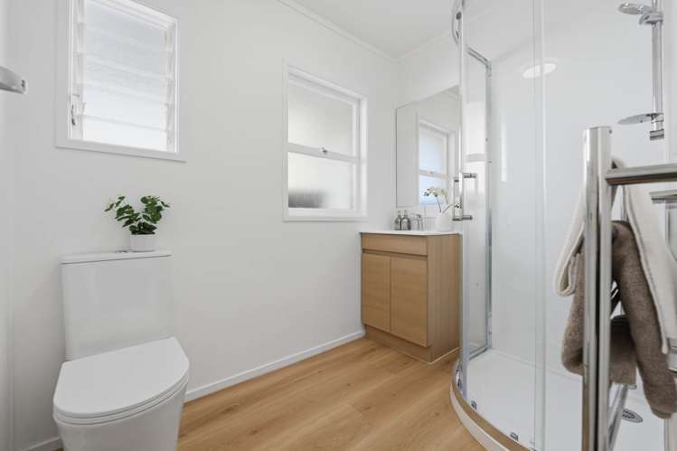 2/5 Eban Avenue Hillcrest_5