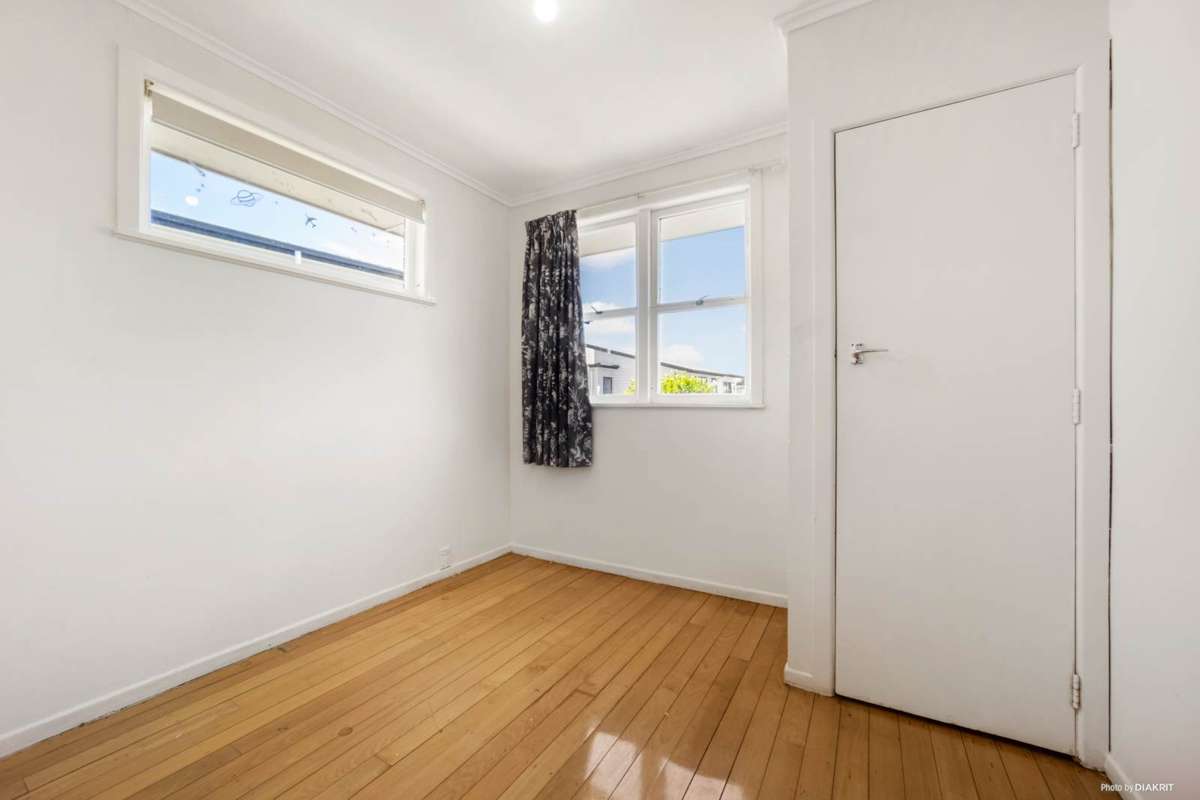 3/45A Titirangi Road_2