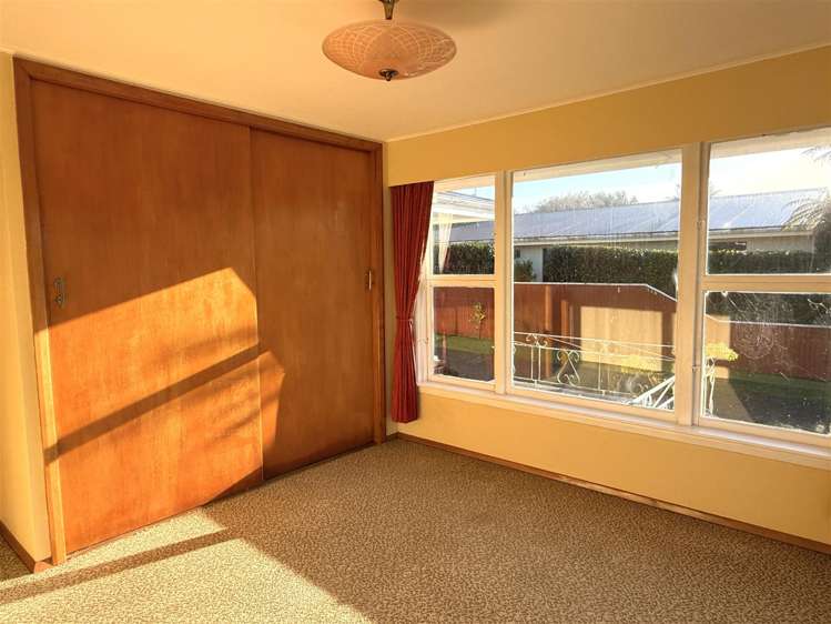 7 Gilbert Road Paroa_12