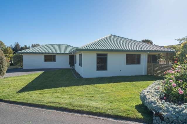 11 Balmoral Drive Hilltop_1