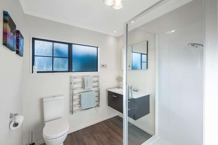 8 Ormrod Grove Riverstone Terraces_17