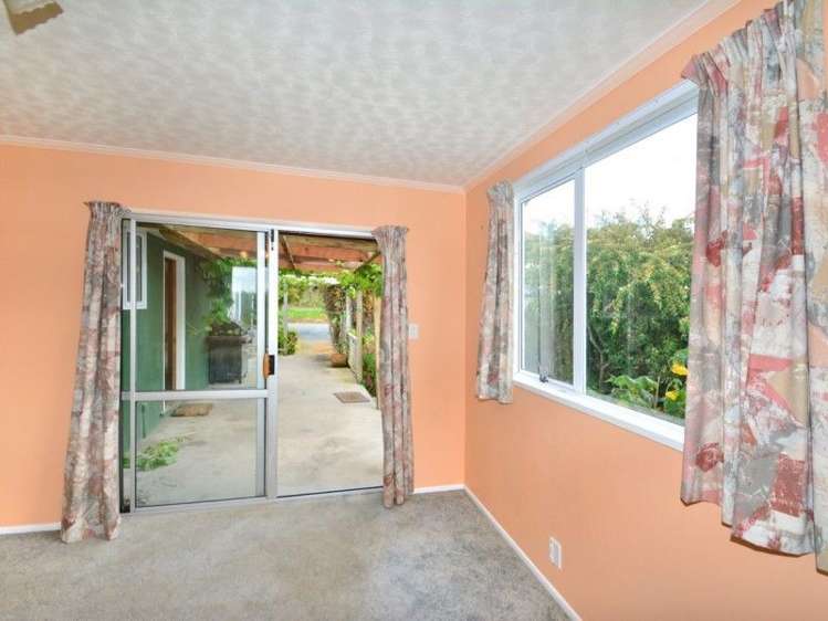 7 Connor Place Taieri Mouth_24