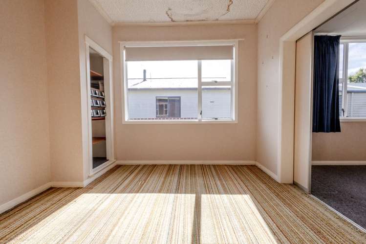 122 Sewell Street Hokitika_6