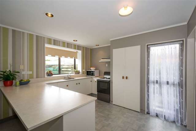 2/38 Burleigh Road Redwoodtown_1