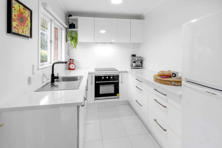 2/14 Saint Lukes Road Mount Albert_5