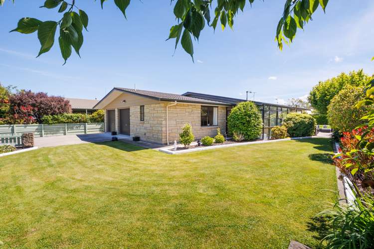 8 Willowbank Crescent Feilding_12