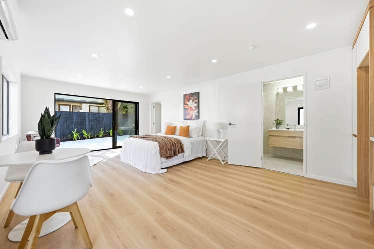 37 Glennandrew Drive_5