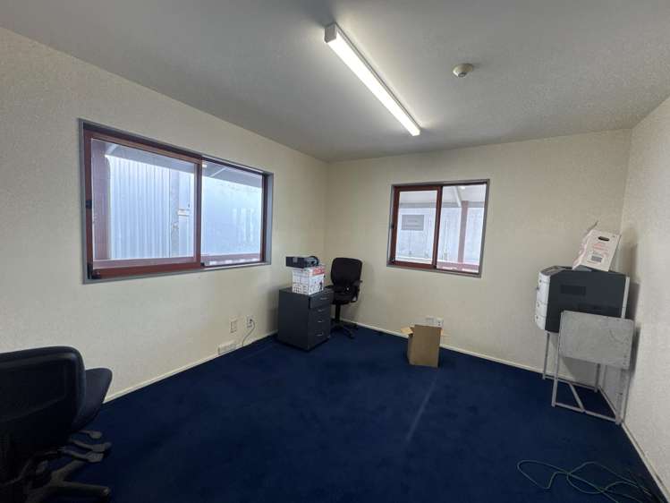 Rear/17 Toop Street Seaview_6