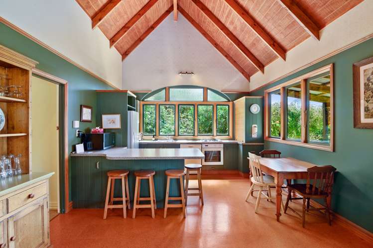 360 Spencer Road Lake Tarawera_17