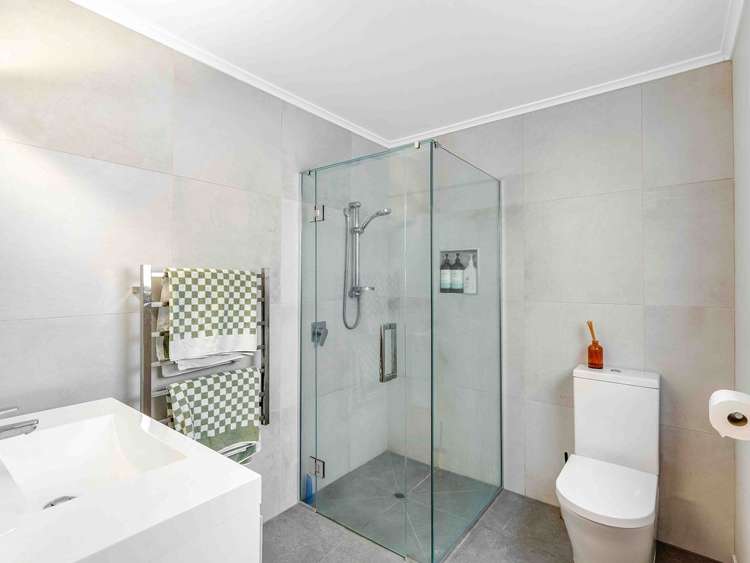 201 Blockhouse Bay Road 10016_14