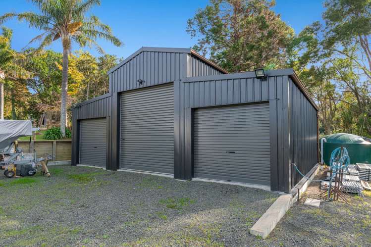 14 Hobbs Road Matakatia Bay_22