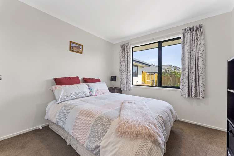 23 Otia Drive Richmond_10