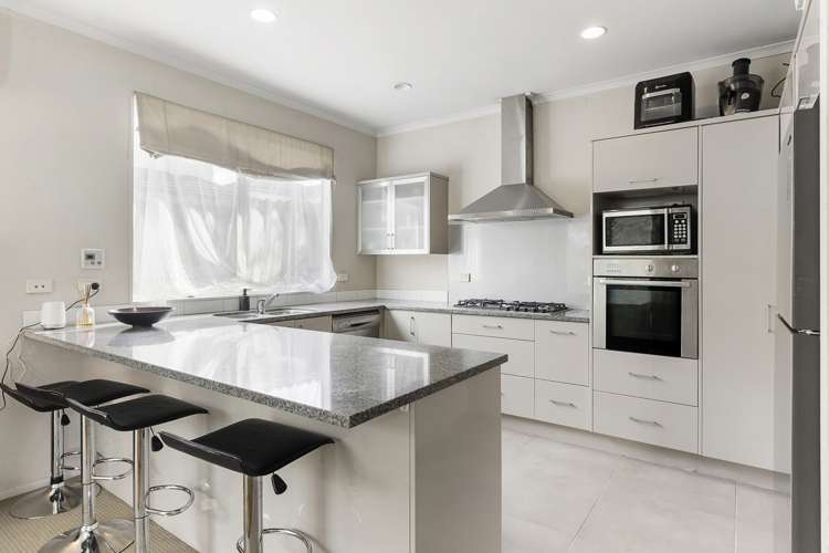 12 Seresin Crescent Flat Bush_6