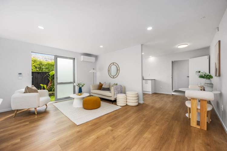 832a East Coast Road Oteha_12