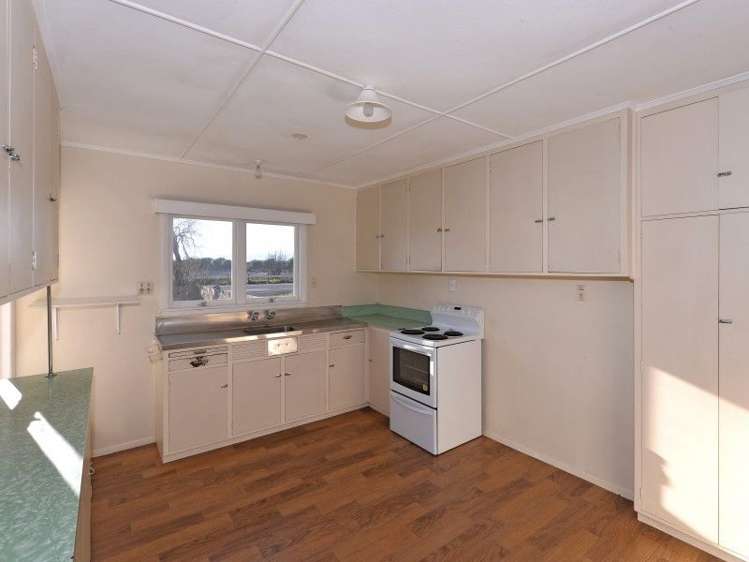 587 Lower Queen Street Richmond_14