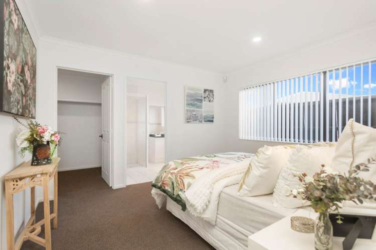 2/47 Carnoustie Drive Wattle Downs_14