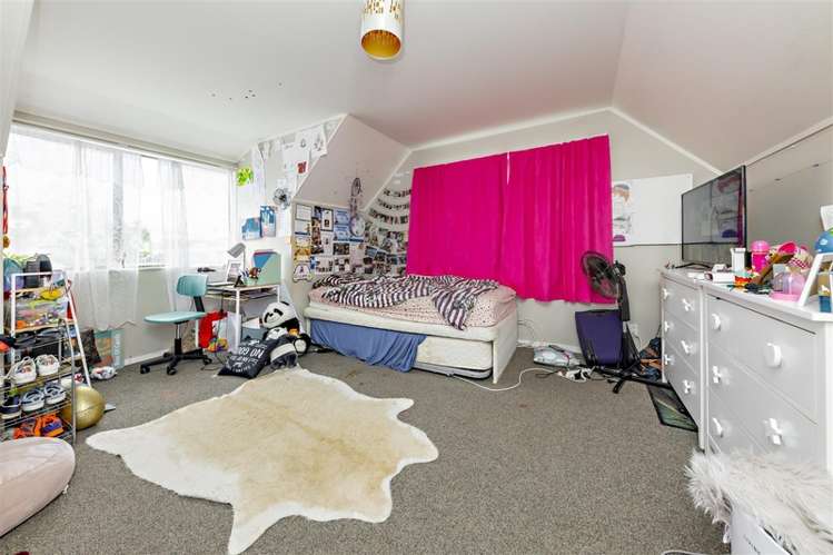 11 Slim Place Clendon Park_11