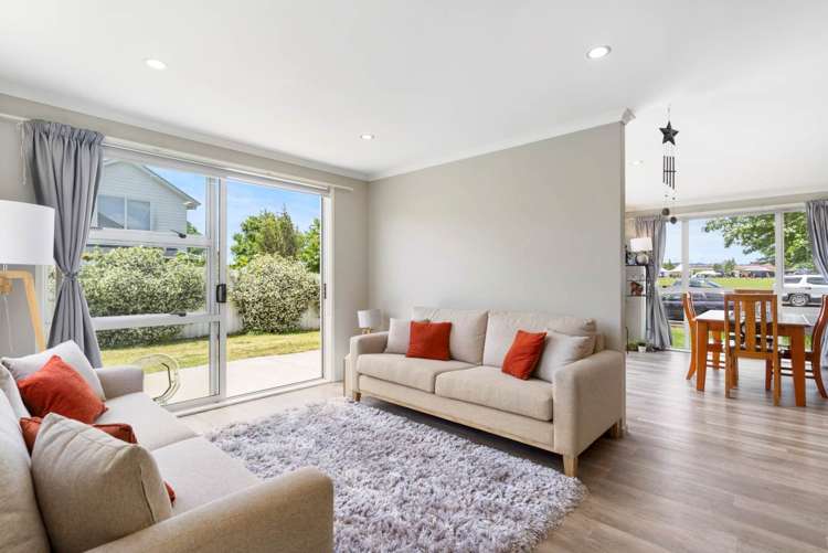 1 Tarapiroe Avenue Takanini_11