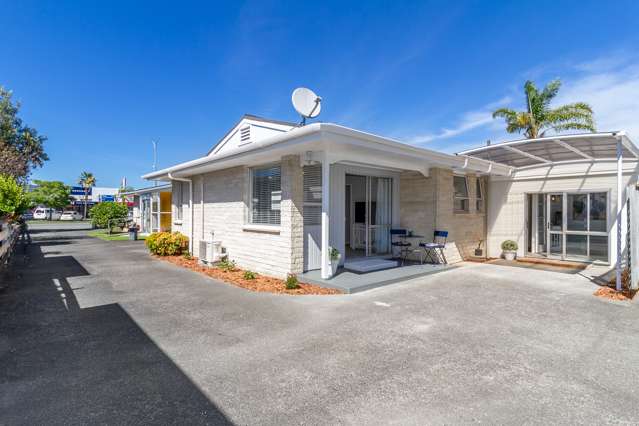 2/141 Kennedy Road Marewa_1