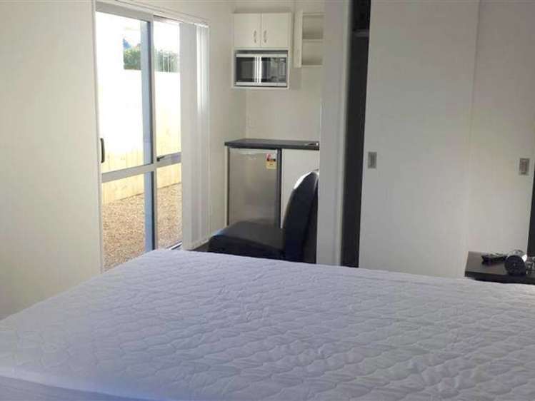 2/7 Snead Place Hamilton East_5