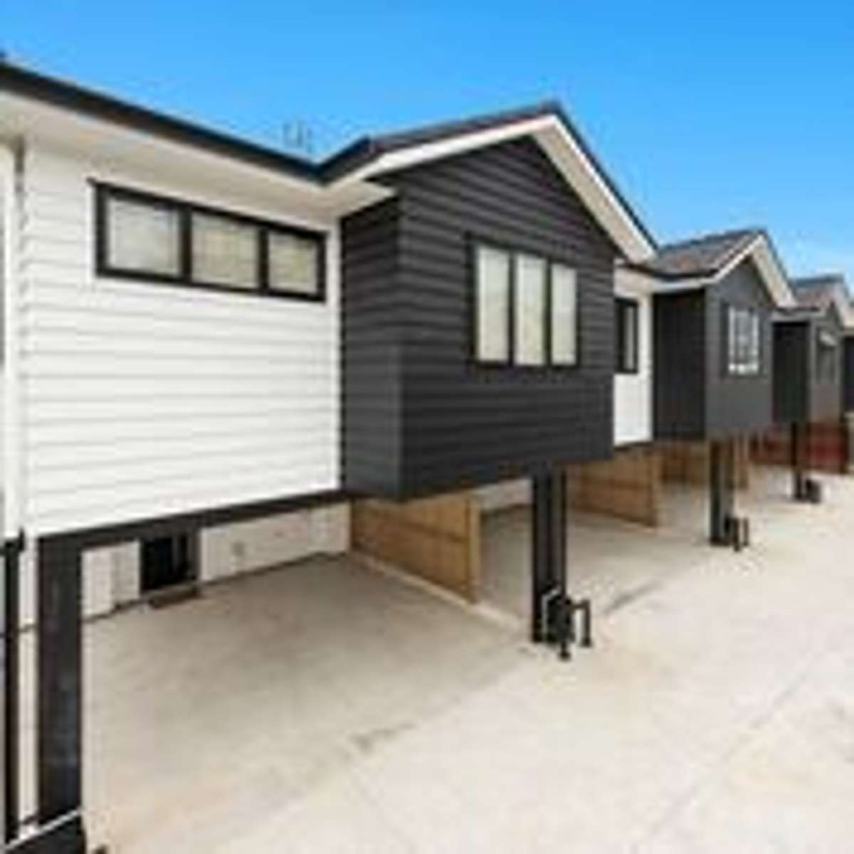 Short Term Studio- Furnished & ready to go! 2