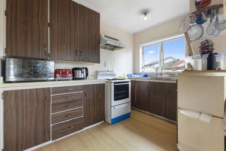 76 Hallberry Road Mangere East_8