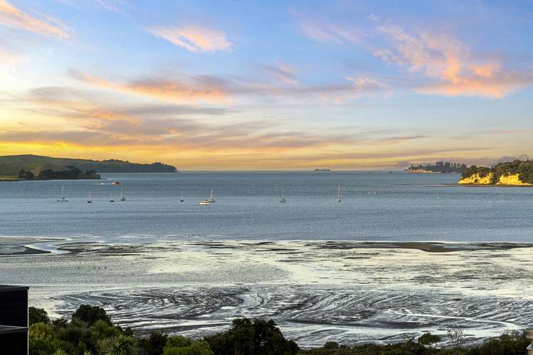 9 Calder Place Wai O Taiki Bay_23