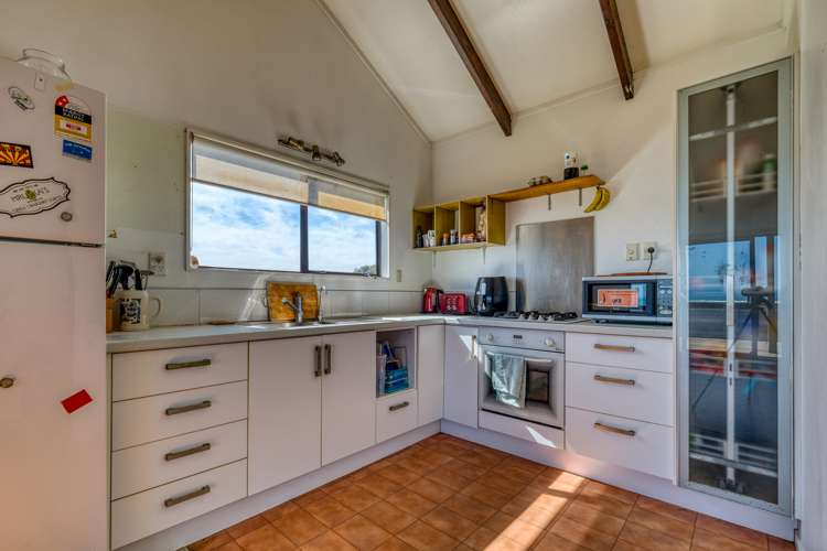 27 Kaka Street Ahipara_11