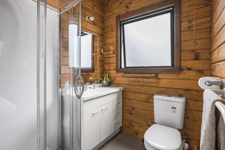 61 Harbour View Road Harbour View_12