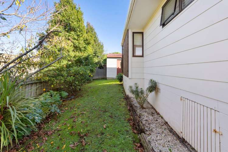 2/70 Butterworth Drive Glendene_15