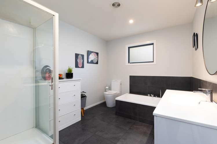 6 Hillside Lane The Brook_11