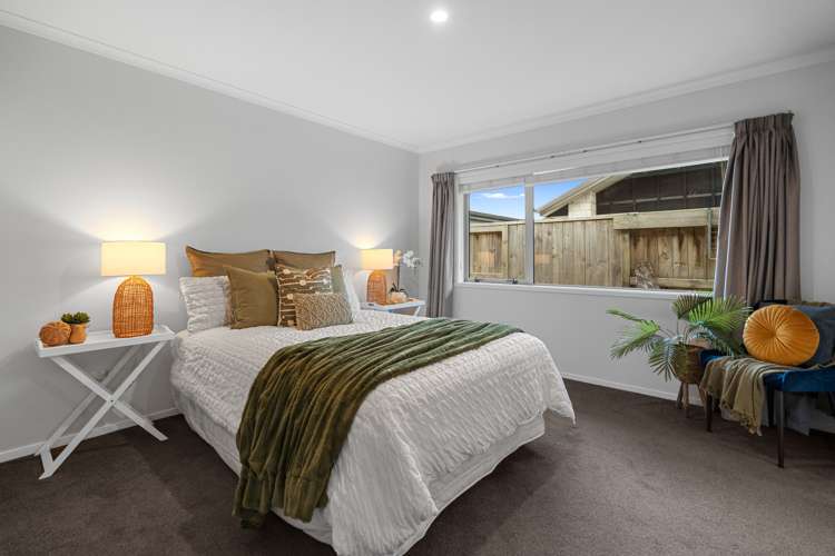 54 Awataha Crescent Pyes Pa_7