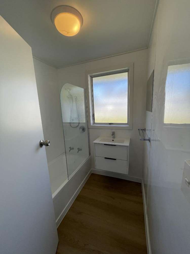 15 Livingstone Road 10480_11