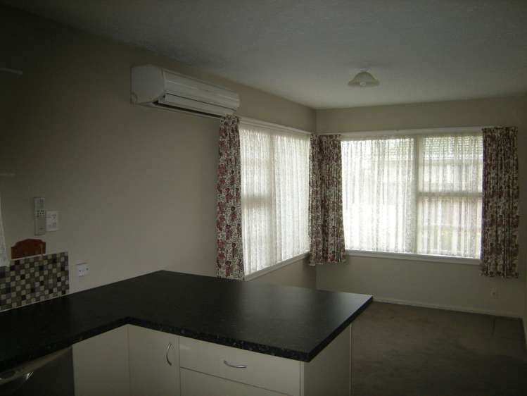 11 Kathleen Crescent Hornby_8